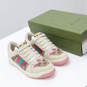 Gucci Pink and Green Women's Sandals